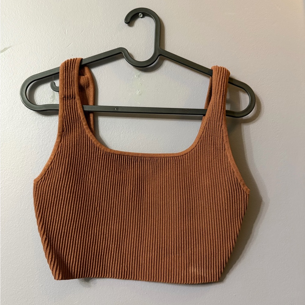 Babaton Sculpt Knit Crop Top